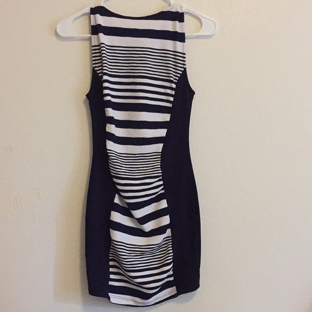 Navy blue/white bodycon dress